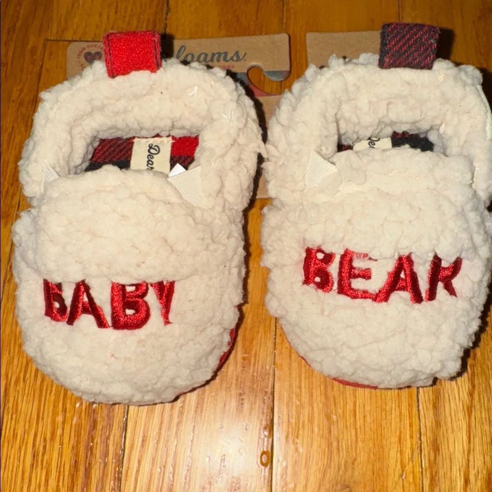 NWT Dearfoams Baby Bear Slippers 6-9 Months